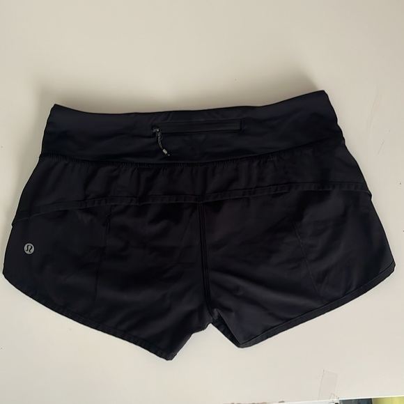 Lululemon Black Women's Athletic Shorts Size 4 - Picture 3 of 7